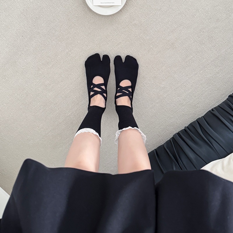 Skarpetki do jogi z koronkowym – Toe Sock Split recenzja i cena